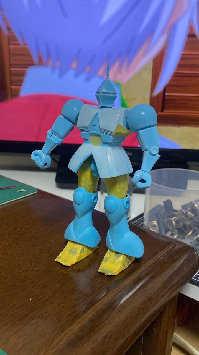 いったん仮組み うん。年内の完成は無理だな 🤣 #旧キットストレート