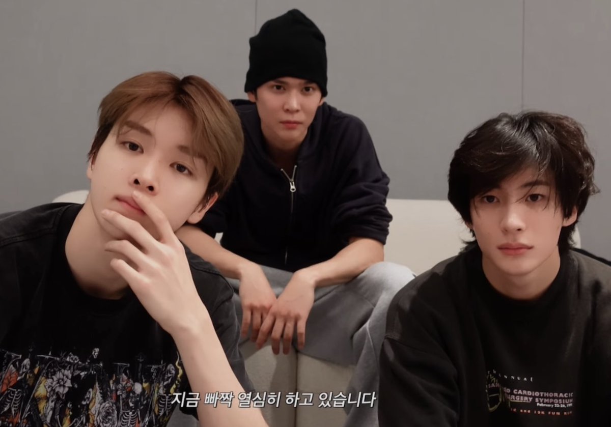 กุยอมสามคนนี้จริงๆ ซ้ายสุดทุกตารางเมะ