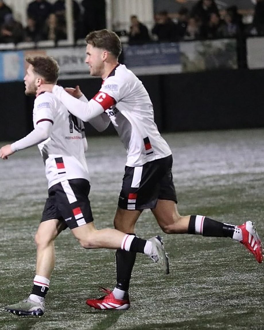 Harry Crook tweet media