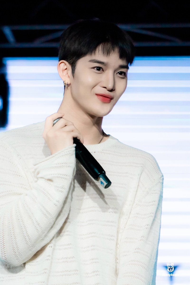 251227 BEGIN, YOUNG 팬콘 🇹🇭
1부 Soundcheck
#배진영 #BAEJINYOUNG

secute