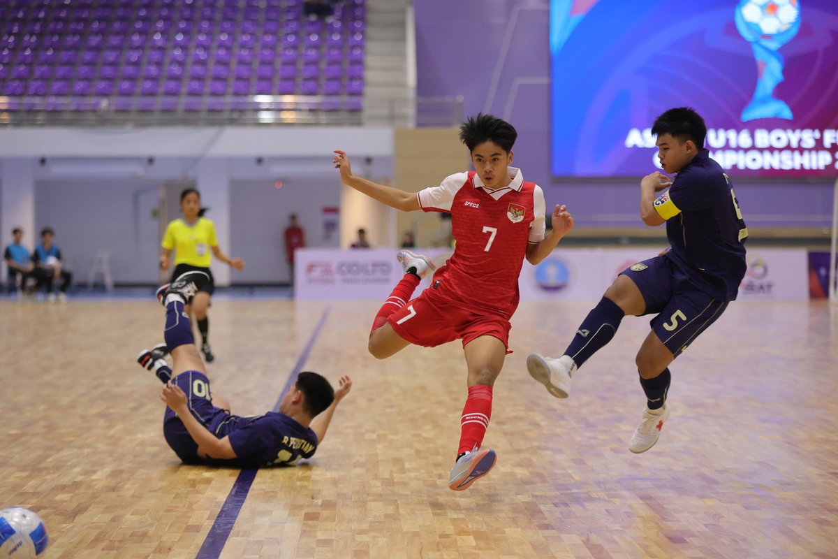 Timnas Futsal Indonesia U-16 Tahan Imbang Tuan Rumah Thailand 3-3 di ASEAN U-16 Boys' Championship 2025

Lebih lengkapnya, bisa cek di: futsalindonesia.org/news/timnas-fu…