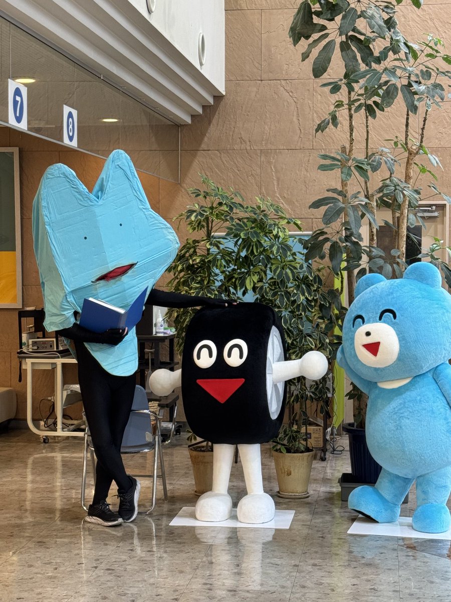 びわ湖くん (@biwako__shiga) / Posts / X びわ湖くん デカぬいぐるみ