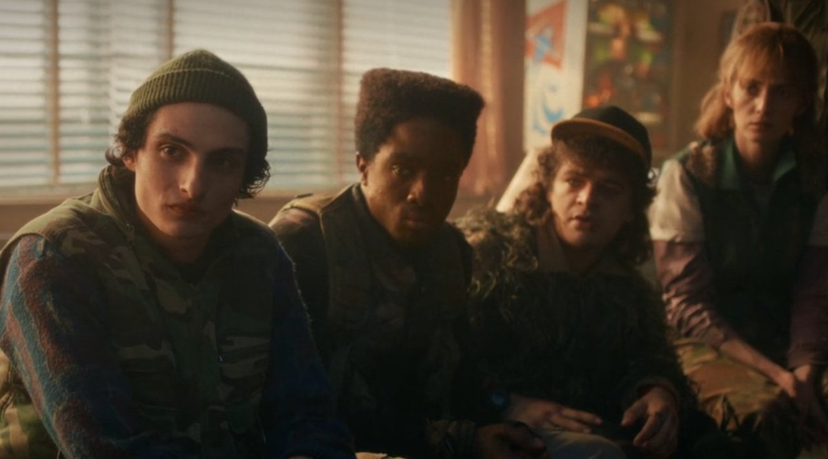 SThingsMeme's tweet image. Shawn Levy on reactions to Will's coming out scene:

"All of those reaction shots really broke me. Those cutaways to Jonathan to Robin to Max to Mike, those are just authentic reactions of Noah’s castmates and friends as their buddy gave a powerhouse performance in an all-timer…