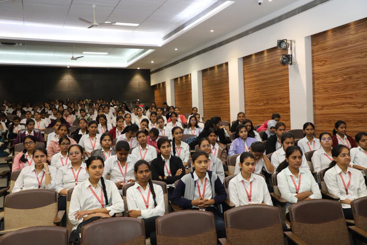 _NitinJarhad's tweet photo. Expert Talk at CSMSS College of Polytechnic College.

An Expert Talk was successfully conducted at CSMSS Polytechnic College with the objective of sharing real-world industry experience and practical knowledge with students. https://t.co/jNkrUXno99