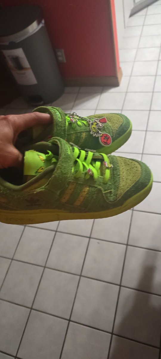 SethAltman9's tweet photo. @SoleRetriever #soleretriever I've had these for 3 years now and wear them every Christmas these are my favorite Christmas sneakers. I'm all in for this sneaker giveaway https://t.co/VX8psoHq7a