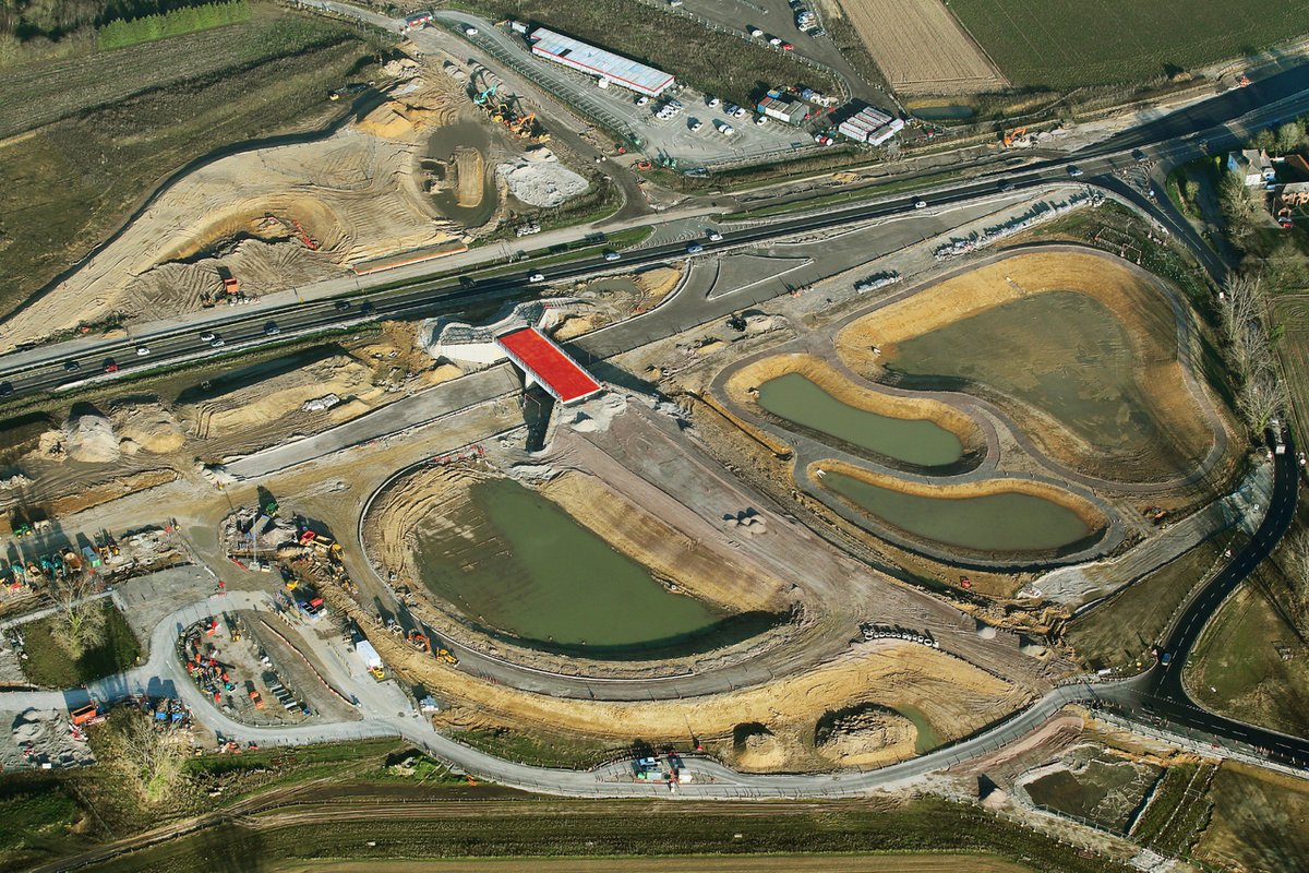 New aerial pictures show work progressing on A47 dualling at North Burlingham ift.tt/PCJ5Ra6