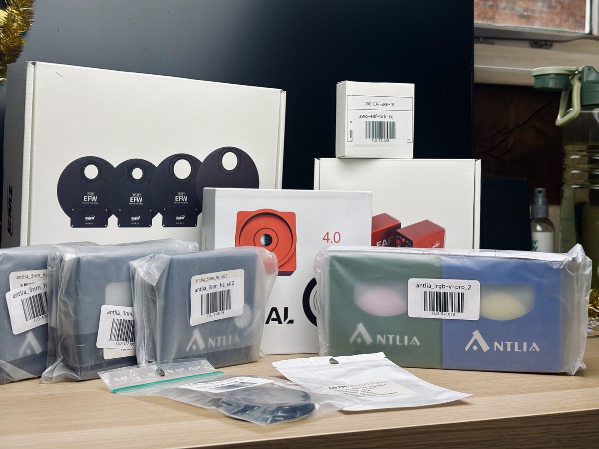bbroastro's tweet photo. Huge mega bundle coming in from @FLO_UK 

Antlia 2" SHO high speed filters
NEW gen ZWO 2" EFW
OCAL 4.0
New Pro ZWO EAF
AND MORE!

🥵🔥 ABSOLUTE LEGENDS

I can finally get the Takahashi 130ED online sitting on top the Pegasus NYX 88 mount 

#astronomy #telescope #astrophotography https://t.co/9XbnS4s0hE