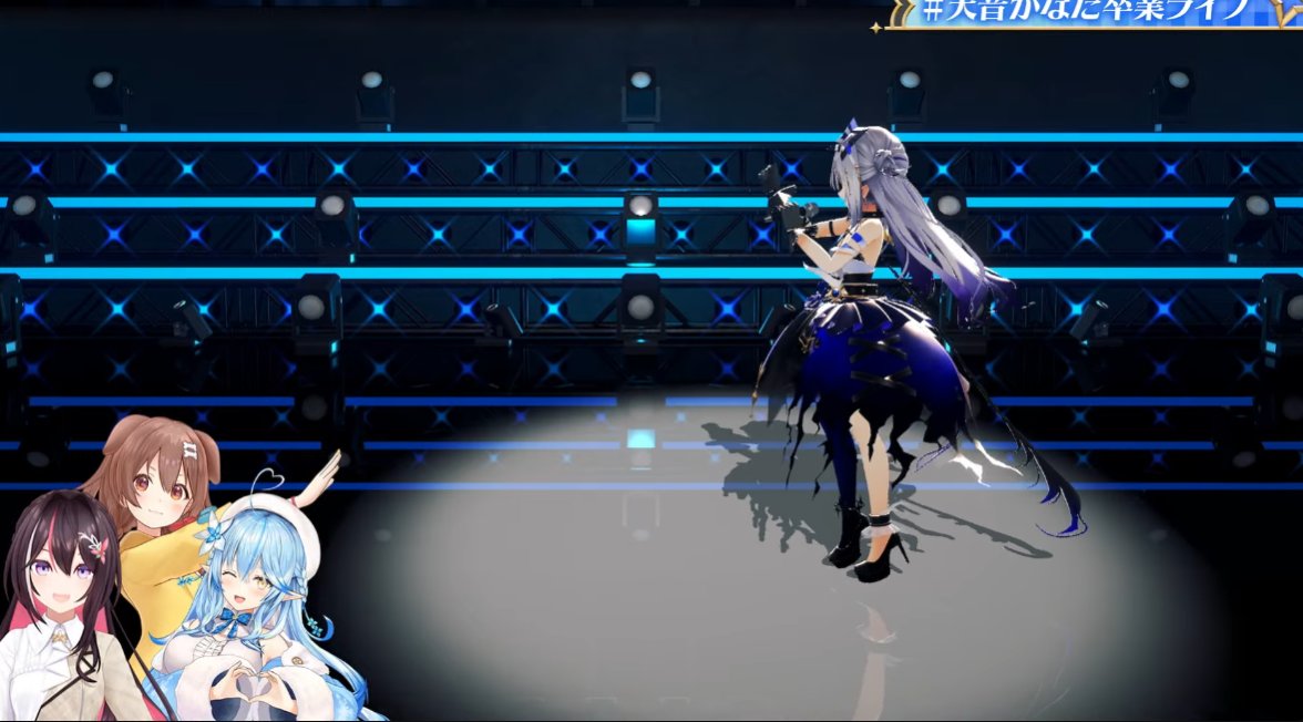 kntpunchingbag's tweet image. #天音かなた卒業ライブ 
KANATAN GOT RAID IN THE STUDIO BY AZKI LAMY KORONE😭😭😭😭😭THEY GAVE HER A MASSIVE FLOWER BOUQUET😭😭GET LOVED GIRL GET FREAKING LOVED!!!!!!!!!