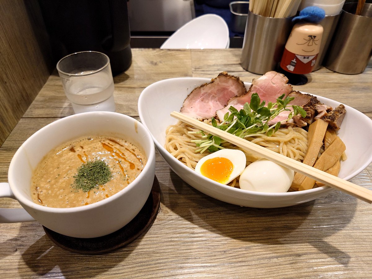 661_ps's tweet photo. 久々にカニトンコツつけ麺を喰らう🍜 https://t.co/lszlmgLgdS