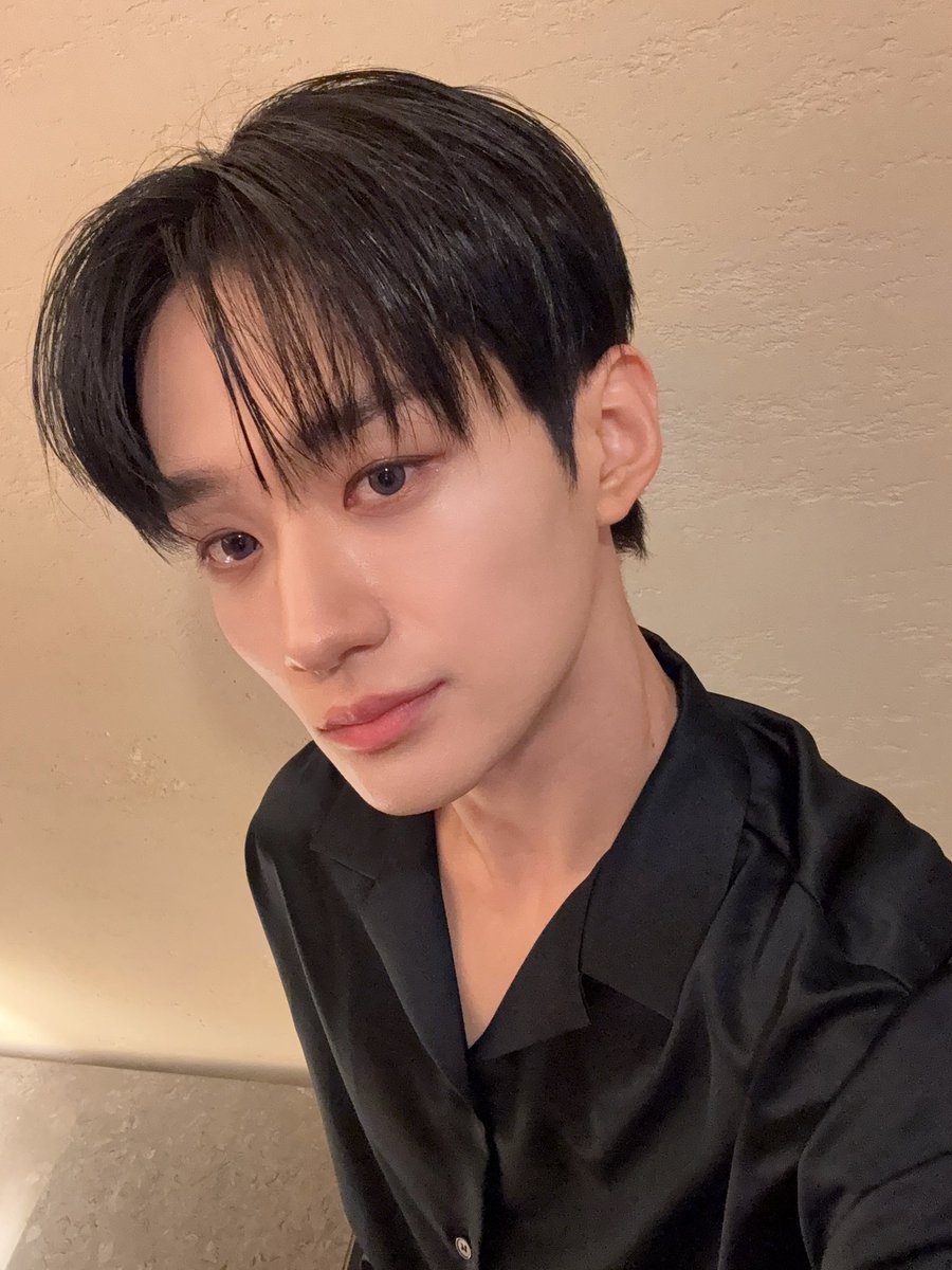 by_verivery's tweet photo. [#용승]       

행복한 토요일

#YONGSEUNG #베리베리 #VERIVERY https://t.co/YgxRMJVmLZ