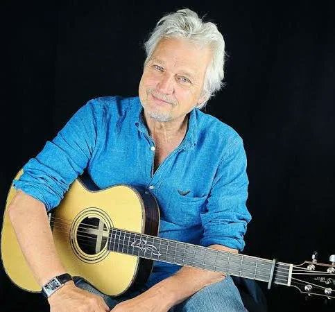 TheDuckLR's tweet image. "Let's go down to the waterline"
Happy 73rd Birthday to the legendary musician, singer-songwriter, solo artist and founding member of #DireStraits #DavidKnopfler 🎉