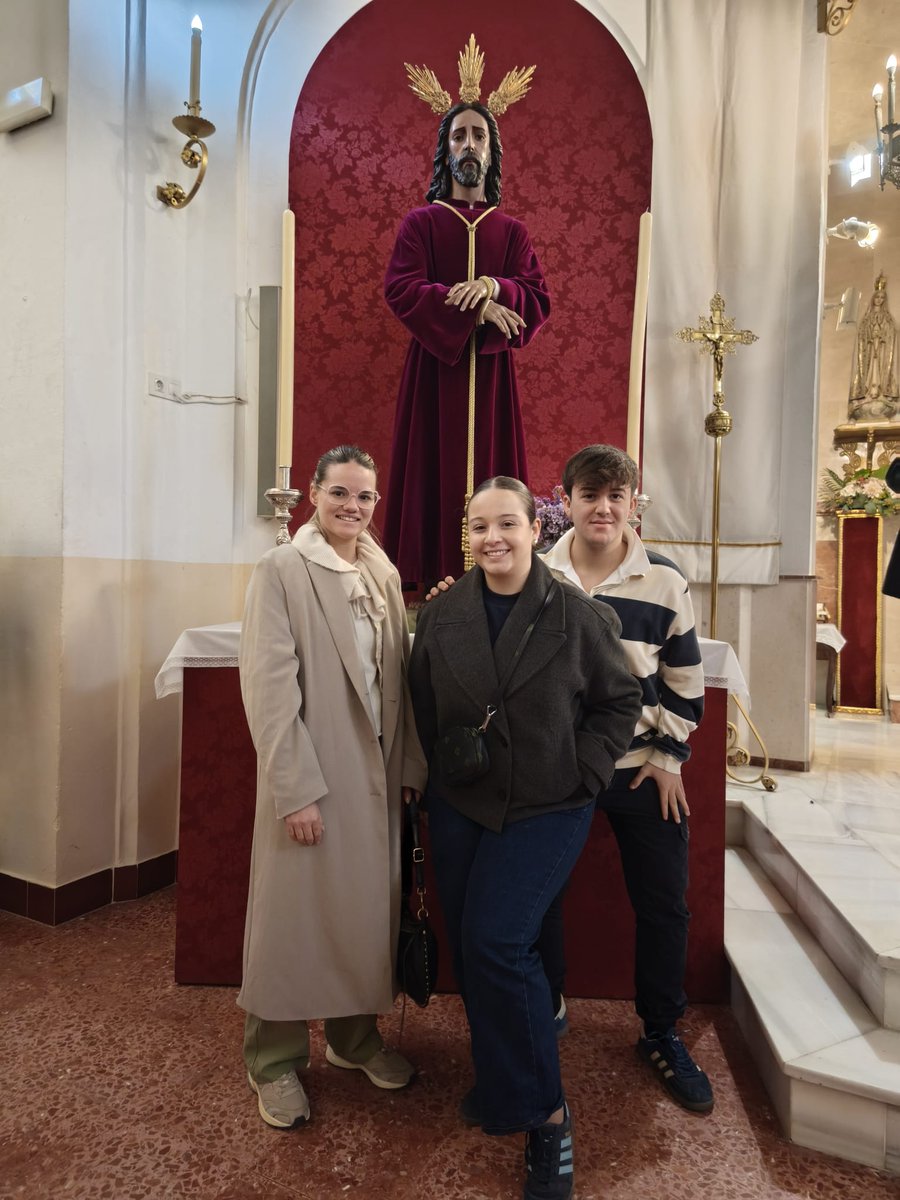 ACTIVIDADES | Encuentro de Grupos Jóvenes de las HH del Viernes de Dolores y Sábado de Pasión 

En la mañana de hoy, una representación de nuestro Grupo Joven, ha participado en el encuentro de Grupos Jóvenes celebrado en la <a href="/DNBellavista/">Hermandad del Dulce Nombre de María</a>

#DoloresdeTorreblanca