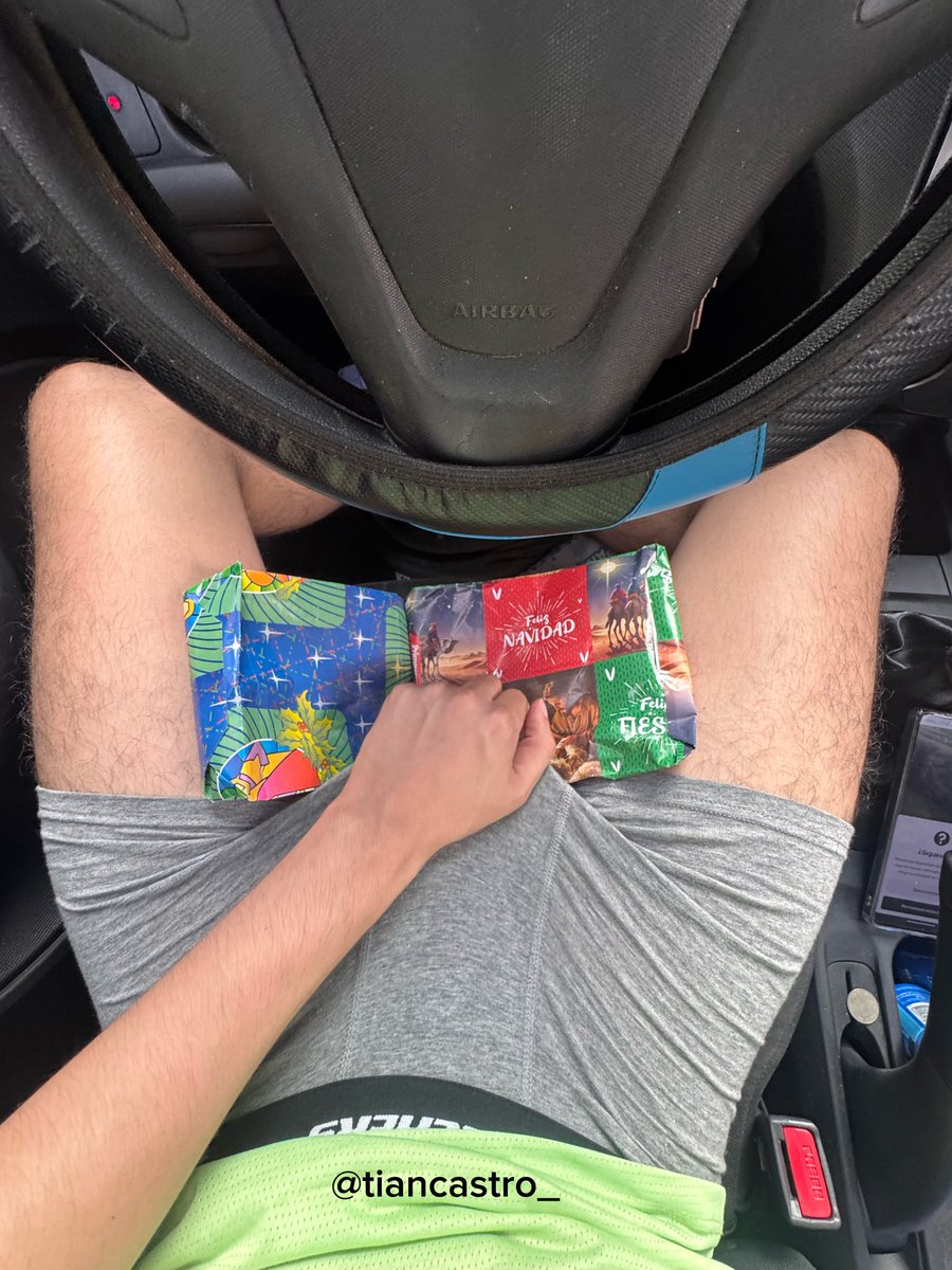 Tian Castro (UberMorbo) 🇨🇴 tweet media