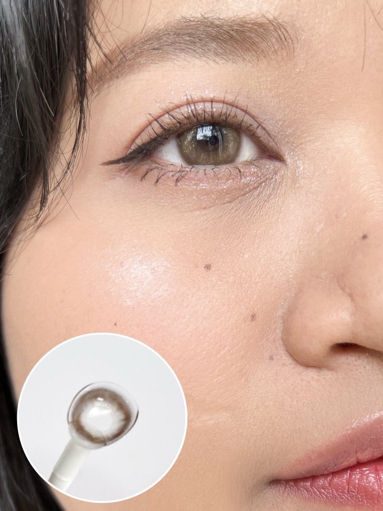 callmejingz's tweet image. ทุกคนน ตอนนี้ misslens ชีจัดโปรซื้อ 2 ชิ้น 699.- รับฟรีของแถมจุกๆ คละรุ่นได้ นี่แนะนำคอนแทคเลนส์ Manylens รุ่น Angie Brown จะบอกว่าน่ารักมากก น้ำตาลละมุนแบบนี้หาได้ที่ไหน แถมมีกลิตเตอร์ด้วย วัสดุเลนส์บาง นิ่ม ใส่สบายตา ตาสวยหวานดูละมุนเลยย ✨🤎

#sisselens #O2airlens #misslens…