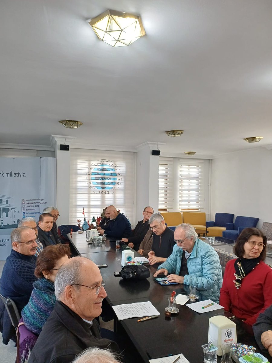 Kuşlukta Yazarlar tweet media