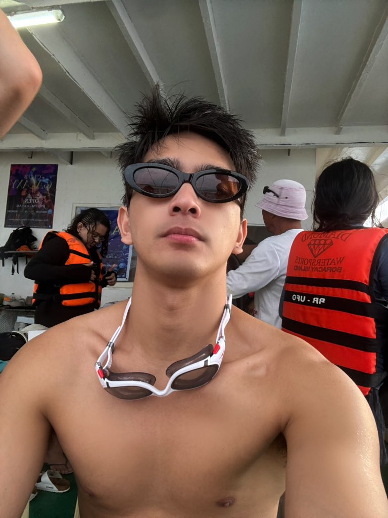 kielraven ｡･ﾟﾟ･ (@kimchiraven) on Twitter photo 