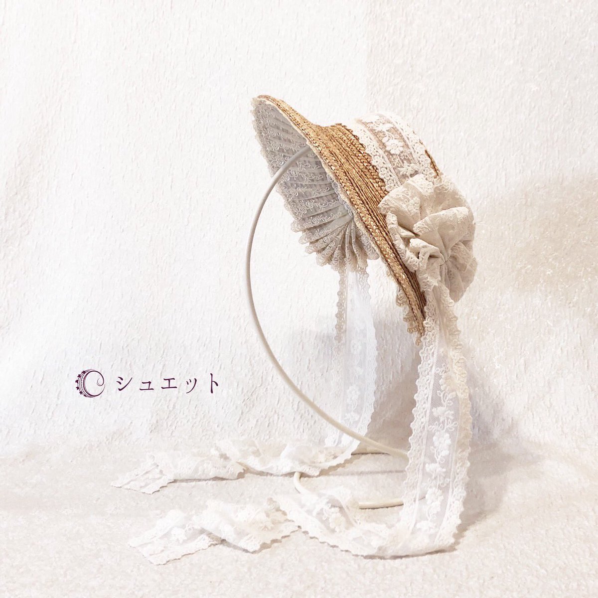 シュエット　ハット　茶 tocit/トチエット | Dějiny - S/S