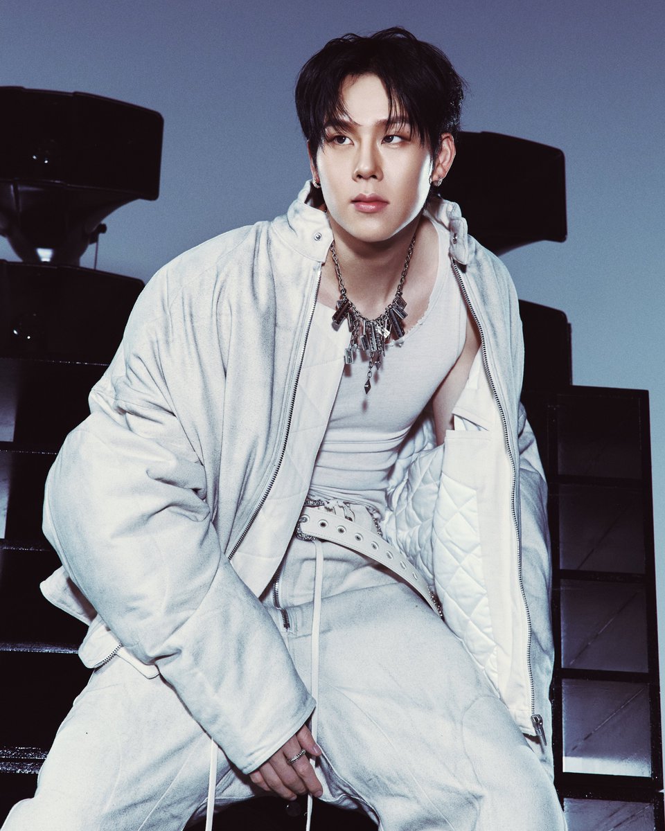 OfficialMONSTAX's tweet image. 𝗝𝗢𝗢𝗛𝗢𝗡𝗘𝗬 
𝗧𝗛𝗘 𝟮𝗡𝗗 𝗠𝗜𝗡𝗜 𝗔𝗟𝗕𝗨𝗠 光 (𝗜𝗡𝗦𝗔𝗡𝗜𝗧𝗬)

CONCEPT PHOTO
미쳐야 빛난다 VER.

Release on 260105 6PM (KST)

#주헌 #JOOHONEY
#몬스타엑스 #MONSTAX #MONSTA_X
#光 #INSANITY #JOOHONEY_STING