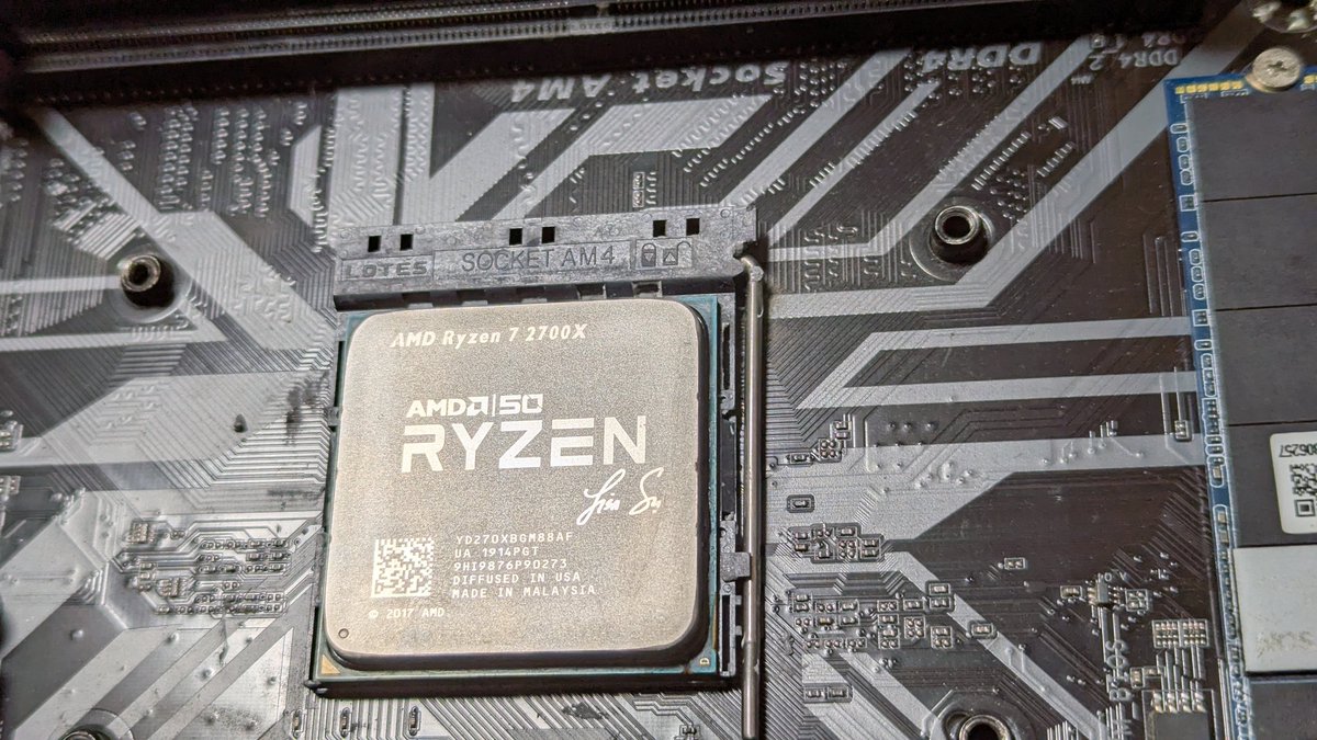 AMD Ryzen 7 2700x AM4 動作確認済・ピン折れなし スッポン ＃AM4 ＃CPU お待たせしました〜✌ スッポンCPUの正体が驚き