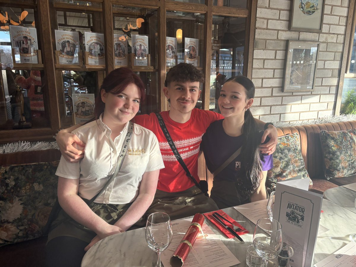 We are keeping the seats warm for you folks! We have plenty of availability today and tomorrow. Book your table with us and keep the festive vibes going! #workfamily theaviatorpub.co.uk