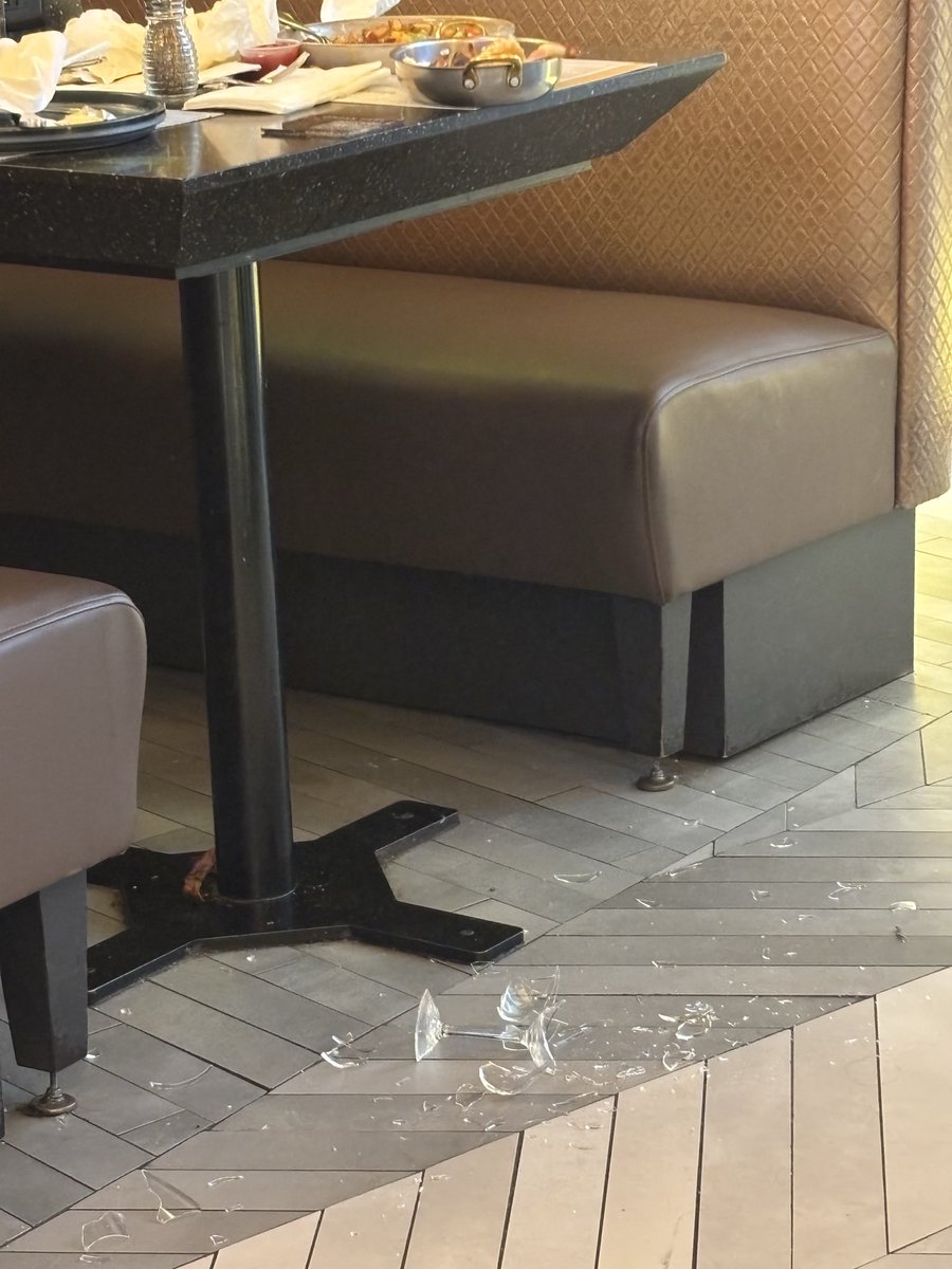 PeterTwinklage's tweet image. just watched a family of 5 shatter a mimosa glass as they were leaving this airport restaurant. husband shrugs at wife. wife shrugs at husband. kids laugh. they leave without a word to the staff. i am about to become The Joker.