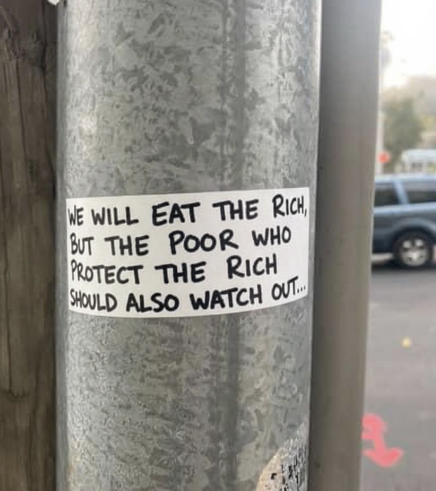 “Zenginleri yiyeceğiz ama zenginleri koruyan yoksullar da kendilerine dikkat etsinler…”