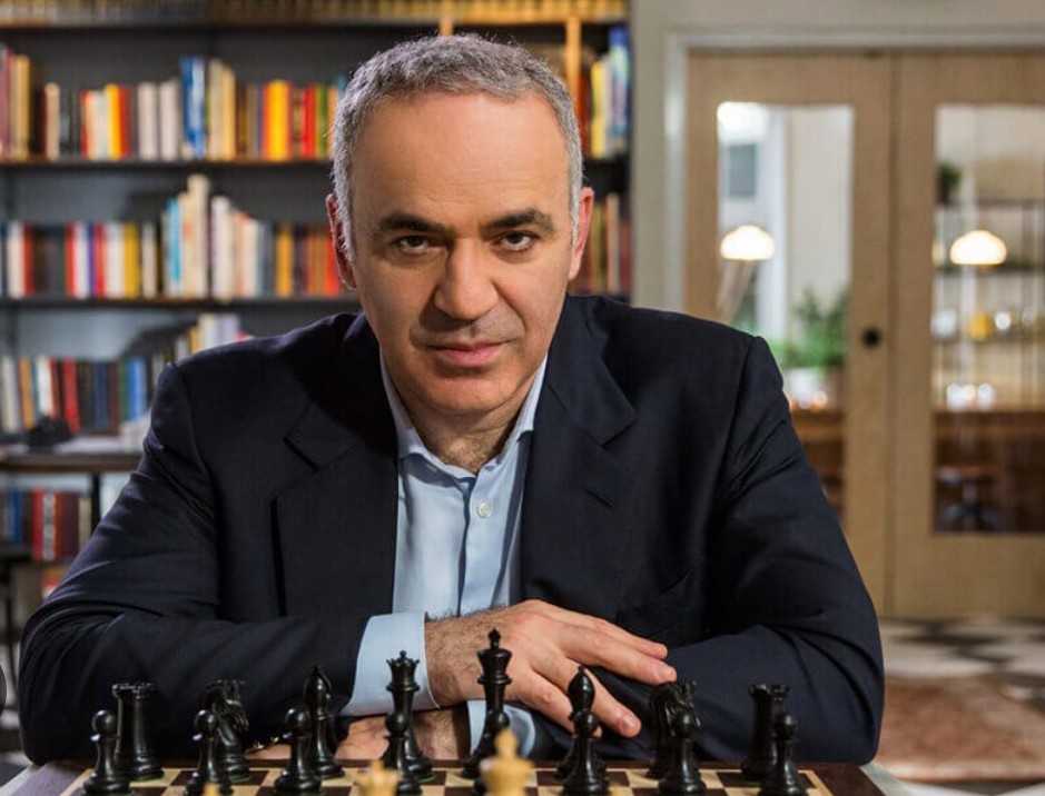 DakdaR22's tweet image. "Words matter. It's a Putin crisis, not a Ukraine crisis. 
There are no separatists; they are Russian occupation forces. 
There is no Russian president; there is a dictator with nukes who wants the world to dance to his tune."

- Garry Kasparov 

Just wow,🫡
Great man