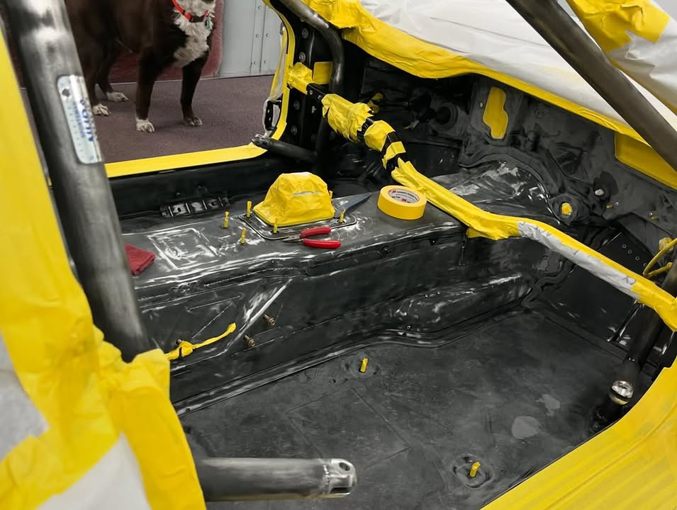 LizardSkin_'s tweet image. This C6 Z06 Corvette is in for a serious upgrade! 🏎️🔥 Flatline Auto Works stripped the interior to apply @LizardSkin_ sound control and thermal insulation—prepping it for a quieter, cooler ride.
📸 Flatline Auto Works
👉 lizardskin.com