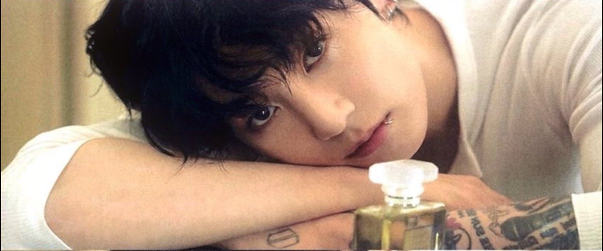 jeonophiles's tweet image. pretty in black &amp;amp; white outfit 𓂃౨ৎ