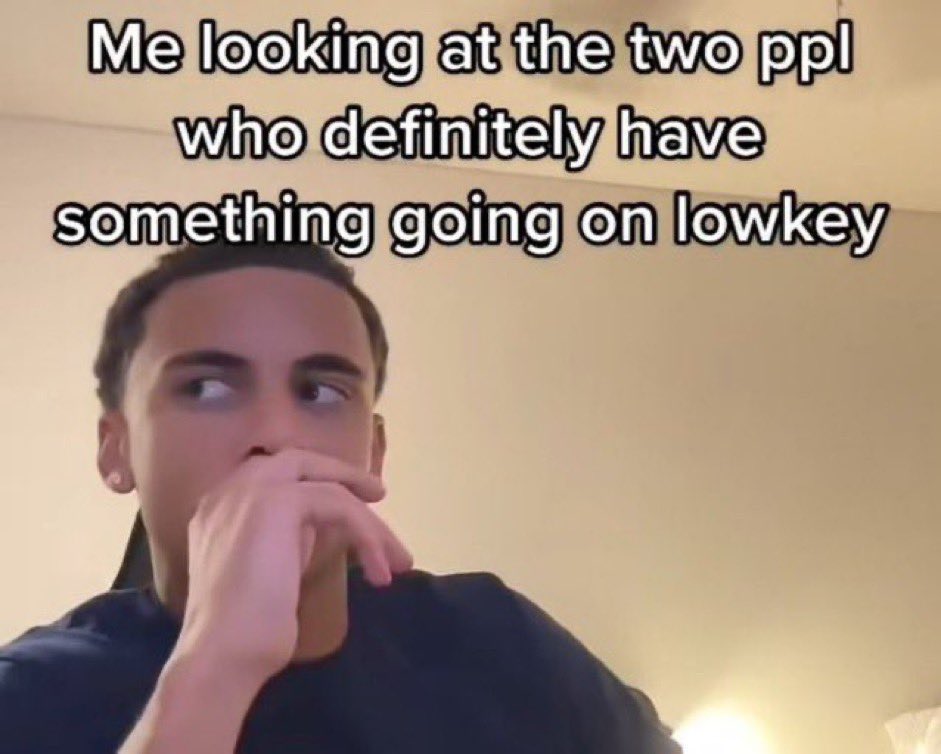 moth 🕸️ tweet media