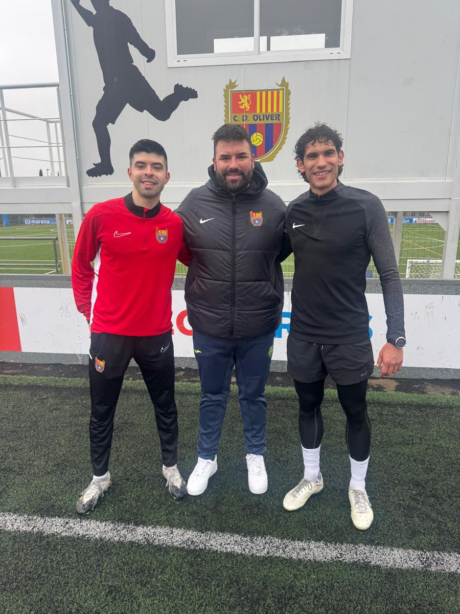 🫶 Jesús Vallejo, formado en el CD Oliver y actual jugador del <a href="/AlbaceteBPSAD/">Albacete Balompié 🤍</a>, ha entrenado esta mañana en las instalaciones que le vieron crecer. 

🔝 ¡Siempre es un orgullo recibirte y seguir tu gran temporada en el Albacete! 

#AúpaOliver 🔴🔵