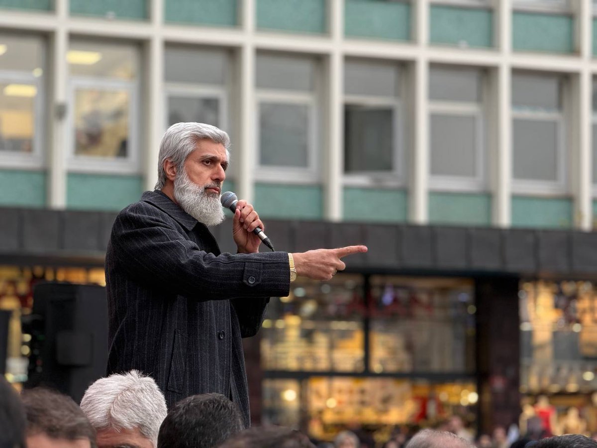 Bizim başımıza, asla Allah'ın bize yazdığından başka bir şey gelmez. 

Tevbe 51

#AlparslanHocaylaTefsirDersi 
#MehmetAkifErsoy 
#YılbasıKutlamıyorum