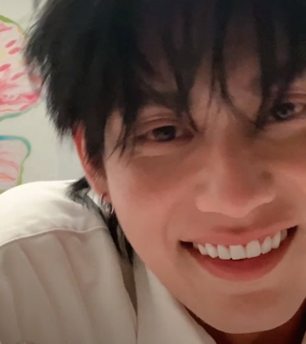 優しい笑顔を見せてくれてありがとう🥰

Brightくんが私たちの幸せを願ってくれている以上に、私たちはいつもあなたの幸せを願っています🤍
また会える日を楽しみに待っていますね☺️

#HappyBRIGHTDay
#BRIGHT28Birthday 
#28thBrightDay 
#bbrightvc <a href="/bbrightvc/">bright</a>