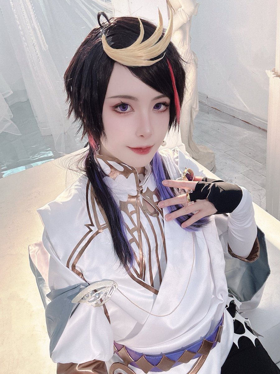 Anniversary

#DressLikeShu