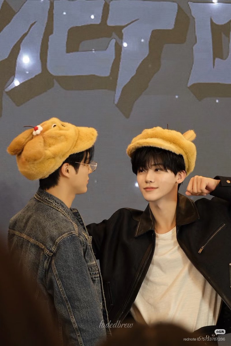 251227 🫶🏻

xhslink.com/o/2qGaJ4XlH0X