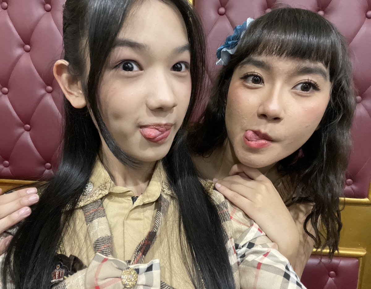 kak freyaaa 🫶🏻🤍🤍🩵 <a href="/Freya_JKT48/">Freya Jayawardana</a>