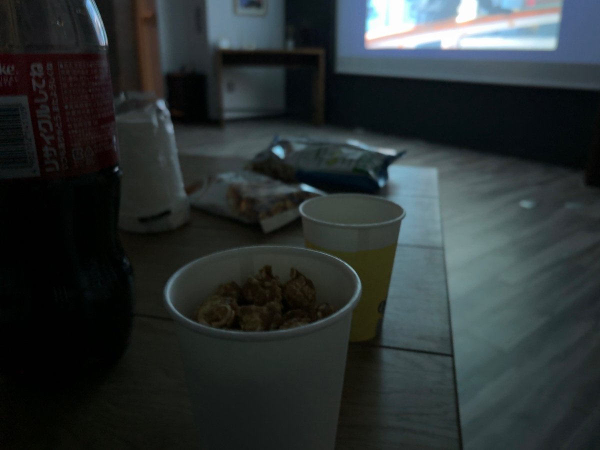 【12/27(土)映画鑑賞会🎞️活動報告】

都内のレンタルスペースにて、映画鑑賞会を開催しました！

参加者は12名でした。

吃音を題材とした映画で、鑑賞後に感想を言い合ったりなど交流を深めました🙌

2025年最後の例会でした！
今年もありがとうございました😌

#吃音 #吃音症
#うぃーすた