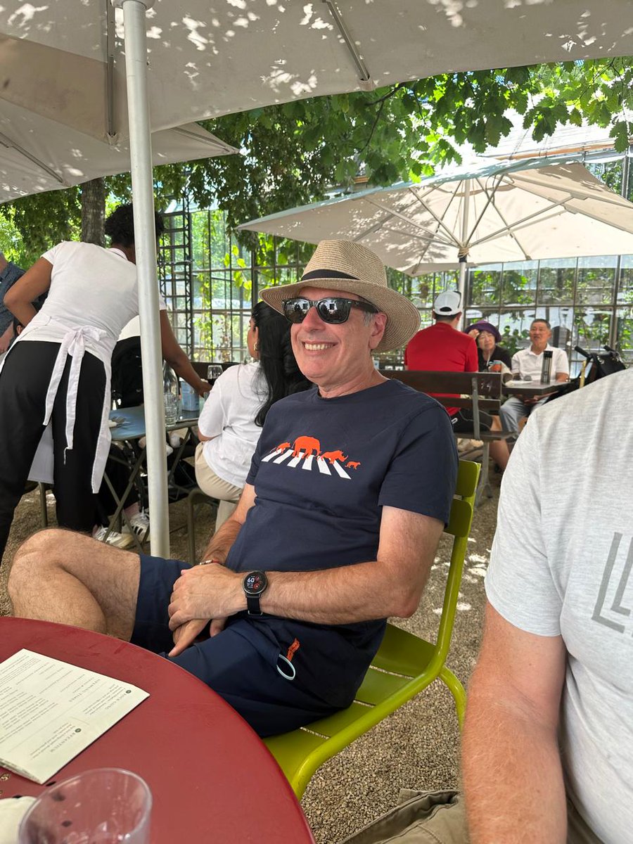 Waiting for lunch at Babylonstoren.
On holidays.
Hat says effort, watch says steps, smile says it’s past noon and nothing has arrived yet.

Somewhere between vineyard serenity and checking if bread counts as a course.

#Babylonstoren #OnHoliday #LunchPending #CapeWinelands