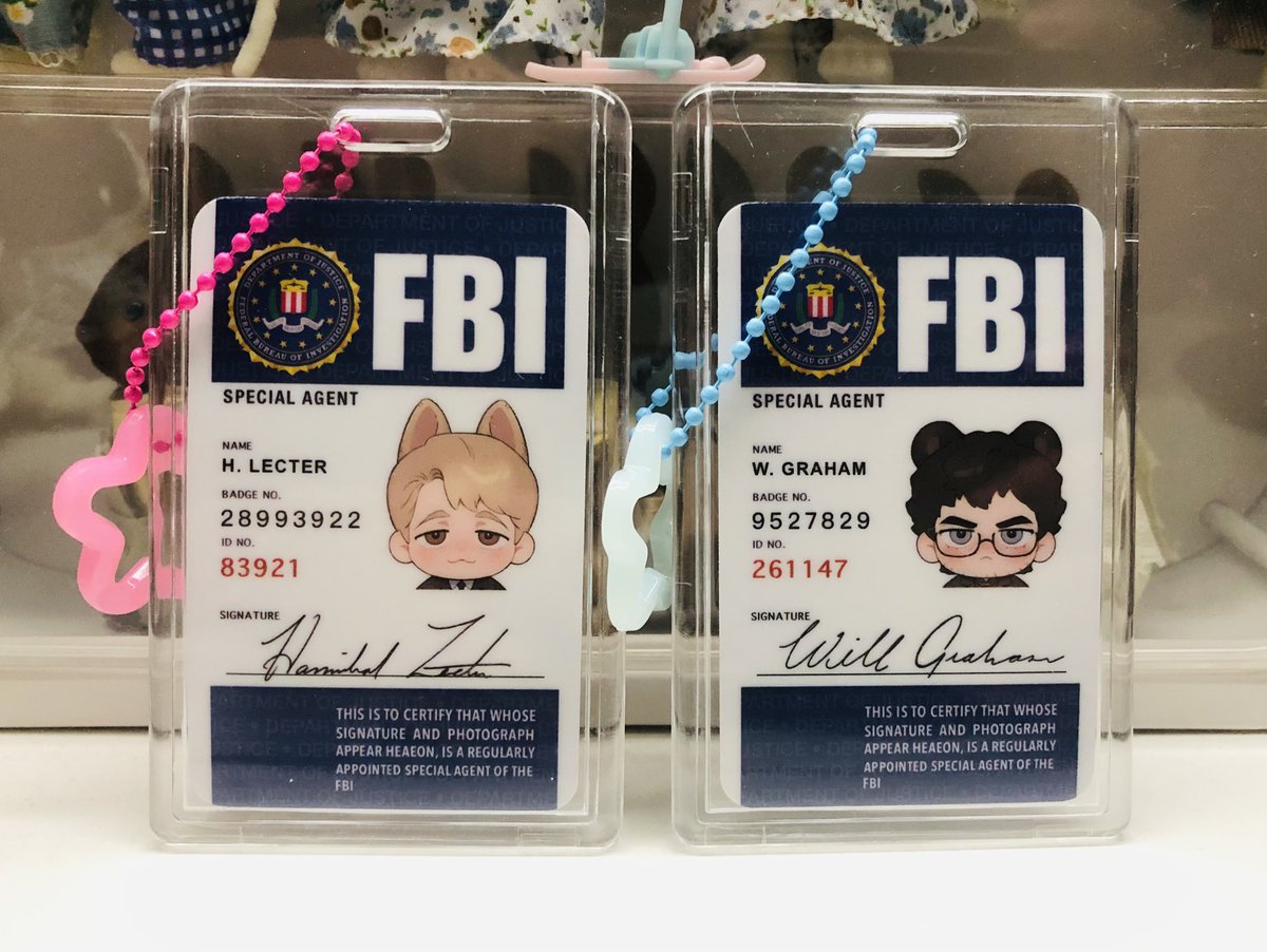 JEEMO_O1's tweet image. Thanks for completely killing my good mood today. This is my fanart merchandise that was stolen and copied 🙂

#hannibal #Hannigram