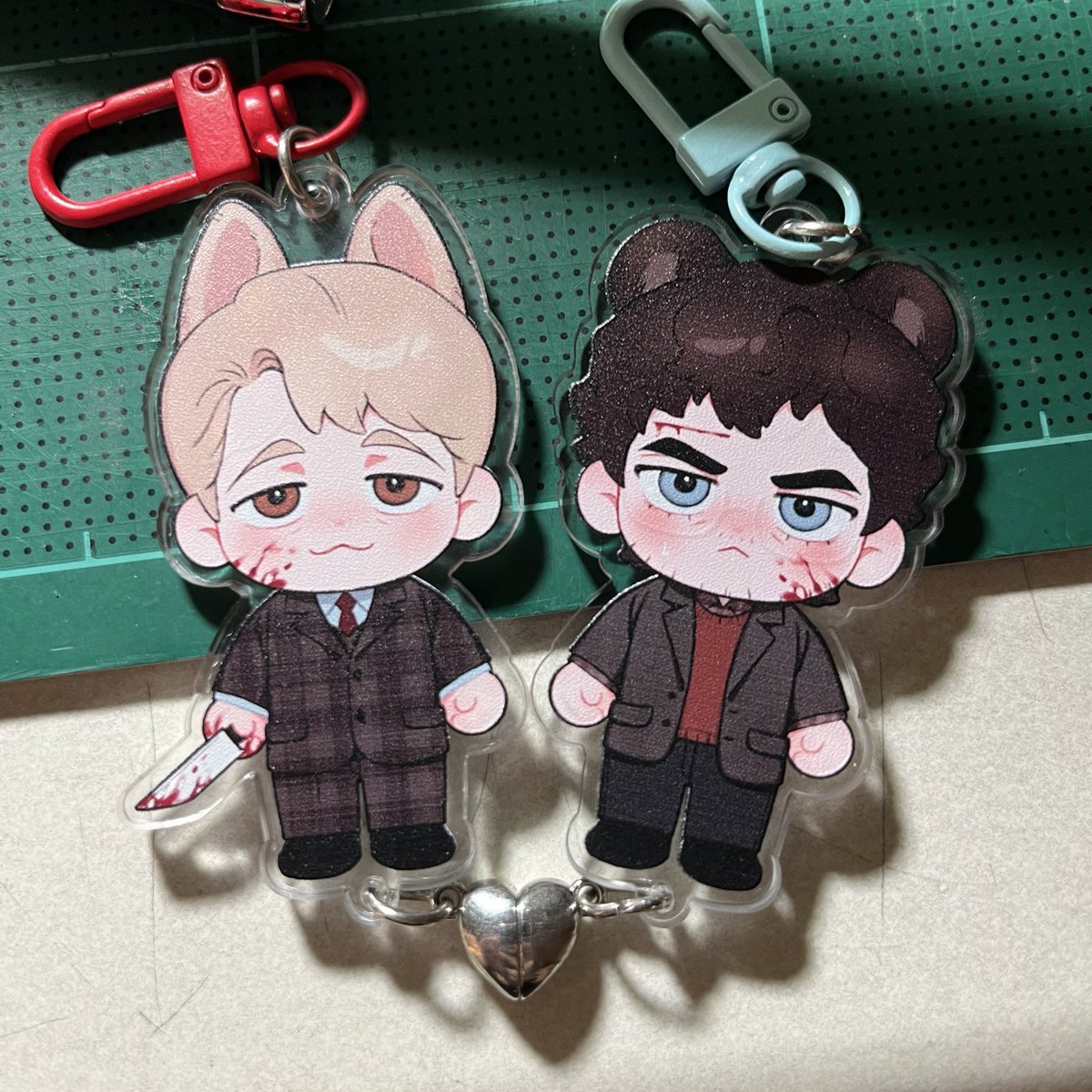 JEEMO_O1's tweet image. Thanks for completely killing my good mood today. This is my fanart merchandise that was stolen and copied 🙂

#hannibal #Hannigram