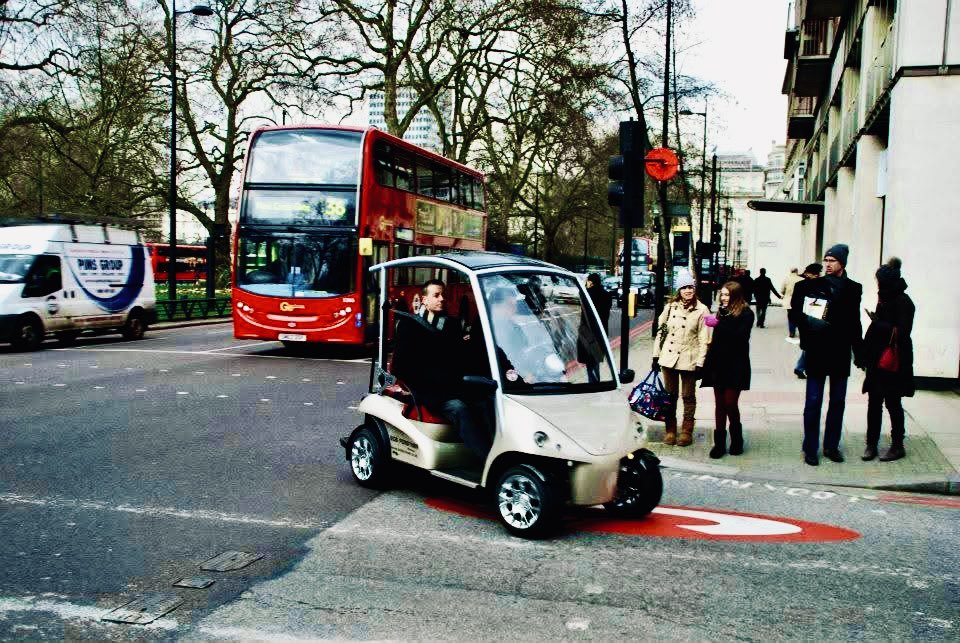 The only time we were able to take a golf buggy on the road thanks to <a href="/gariagolfcar/">GariaGolfCars</a>. It got everyone’s attention in London!
#golflife #luxurycars #golfbuggy