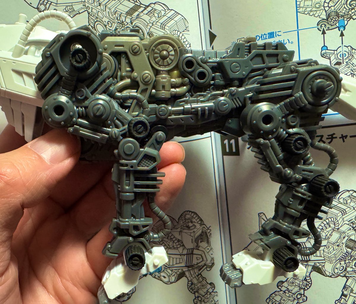 pepperstretch's tweet image. 実にメカ生体って感じでいいね