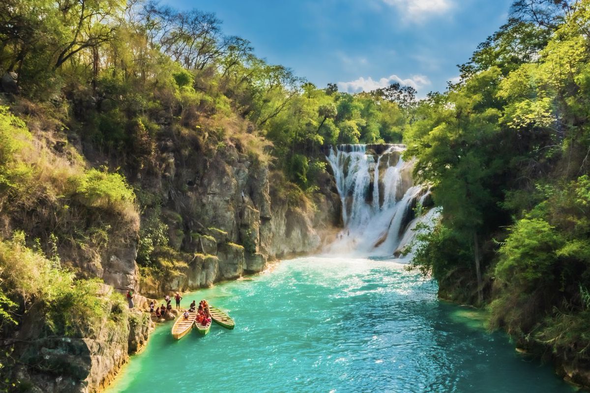 TraveloffPath's tweet image. Travel Off Path’s Mexico ‘Uncovered’ List: 10 Lesser Known Destinations To Visit In 2026 👇
traveloffpath.com/travel-off-pat…