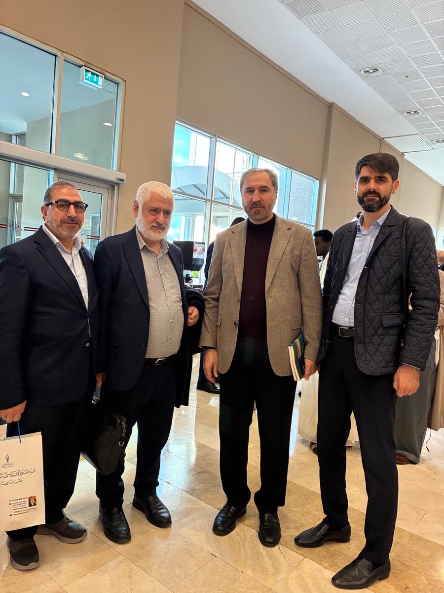RecepSongul_TR's tweet photo. Mübarek dostlar…
Davası ve derdi olan insanlarla aynı iklimi paylaşmak; kendi için değil, milleti için var olmaya çalışanlarla, ümmet adına izzetli bir duruş sergileyenlerle birlikte nefes almak, büyük bir lütuf ve kıymetli bir rızıktır. https://t.co/3ALdW4KgSv