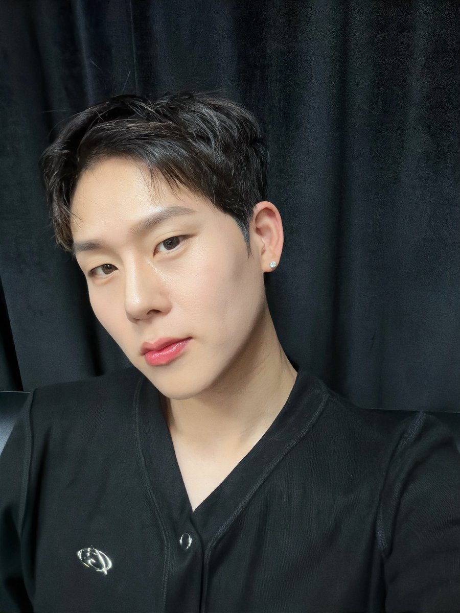 OfficialMONSTAX's tweet photo. 대만에서 만나서 반가웠어~~~🖤 #주헌 https://t.co/NhloscaFL8