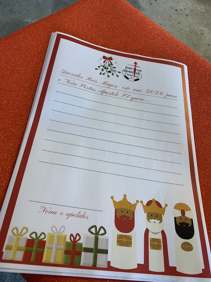 NoiaFutbolSala's tweet image. O buzón real e as cartas xa están agardando! 👑✨

Na porta de acceso do Mourís poderás deixar hoxe os teus desexos para o #NoiaPAFS 🤍 no vindeiro 2026!