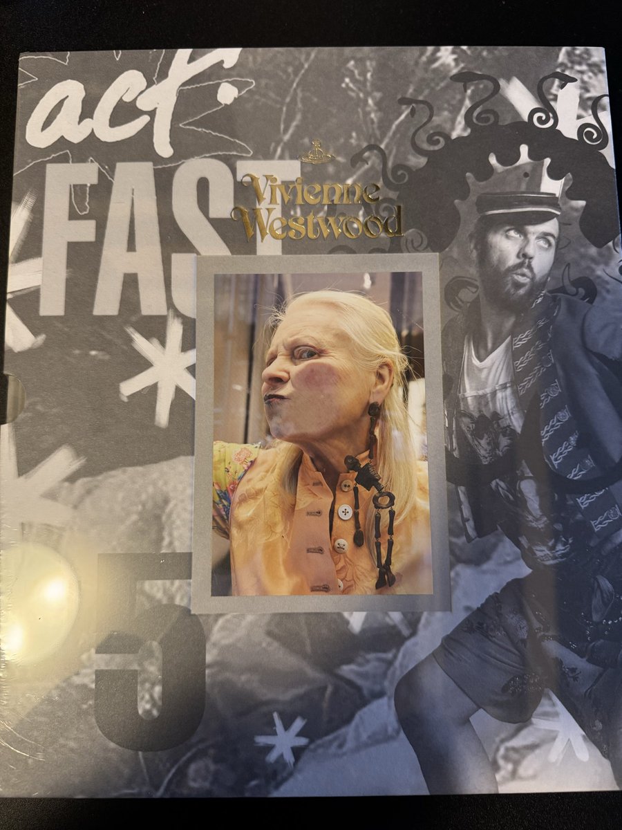 今年も最後に Vivienne Westwood 行ってきた