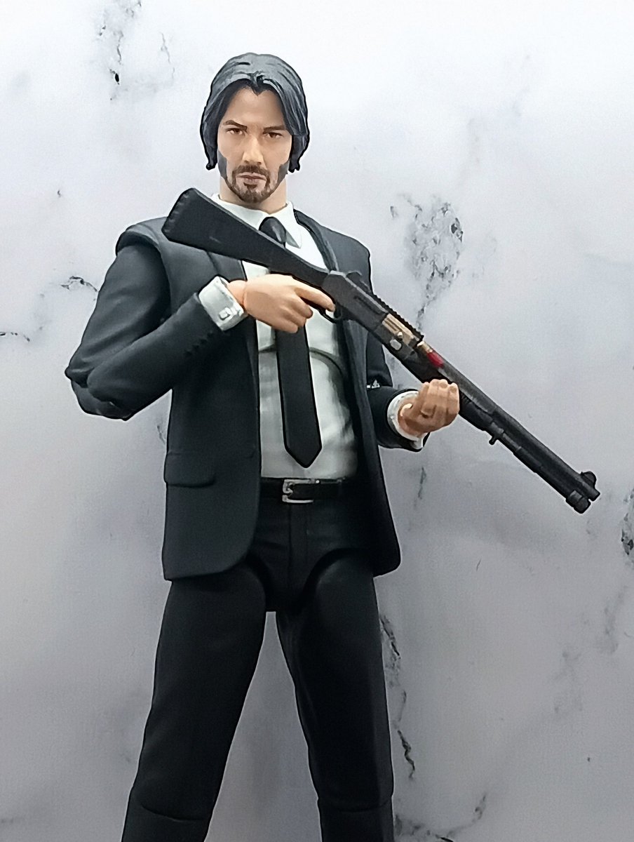 masked_inarin's tweet photo. ジョン・ウィック2
フィギュア
結構塗りが汚かったり簡略化されてるのでリタッチ&追加塗装しました
(主に銃!)
#JW2 https://t.co/yGPeBOXBo4