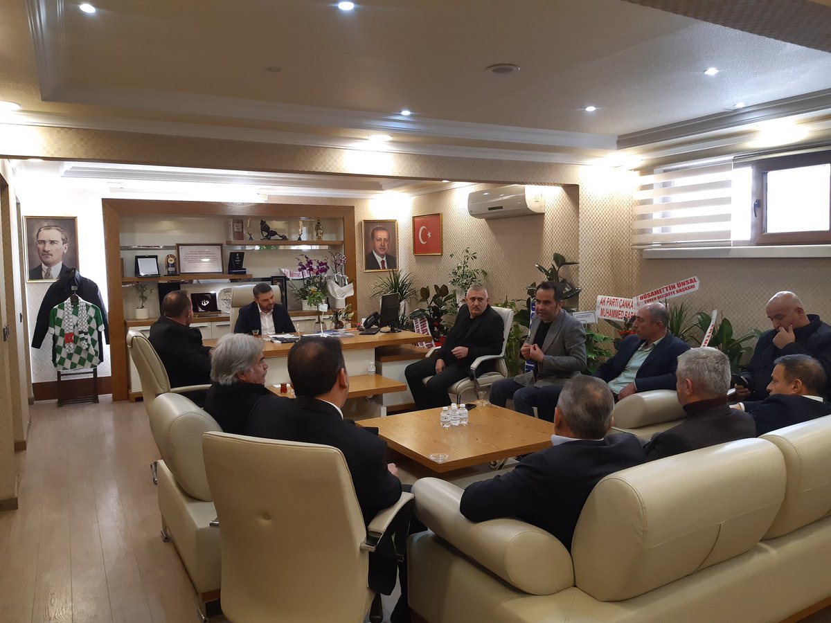 Çamlıdere İlçe Başkanımız Sayın Adem Varol, İlçe Başkanımız Sayın Ömer Faruk İslam'a makamında hayırlı olsun ziyaretinde bulundu. 

Nazik ziyaretlerinden dolayı kendilerine teşekkür ediyoruz.

<a href="/RTErdogan/">Recep Tayyip Erdoğan</a> 
<a href="/hakanhanozcan/">Hakan Han ÖZCAN 🇹🇷</a> 
<a href="/erhansarigol/">Erhan Sarıgöl</a>
<a href="/AkpartiAnkara/">AK Parti Ankara</a> 
<a href="/omerfarukislam/">Ömer Faruk İSLAM</a>