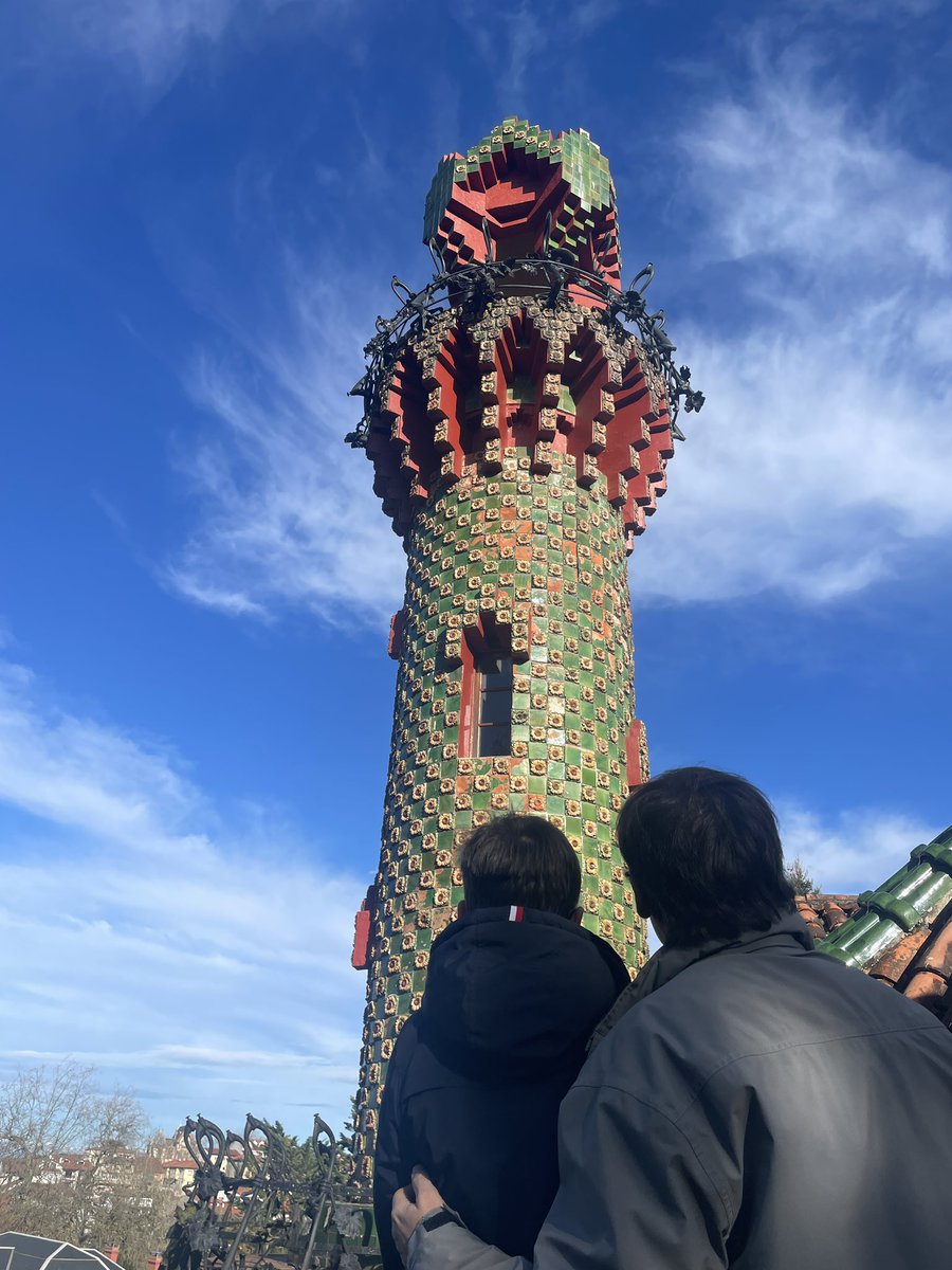 Planes de #Navidad
¡Darse un capricho!
#UnSábadoDiferente en <a href="/caprichodegaudi/">El Capricho de Gaudí</a> 
#EnFamilia